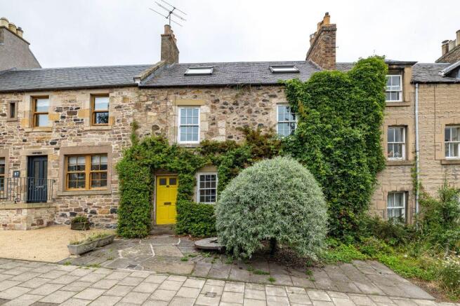 5 bed property, in 85, £190,000