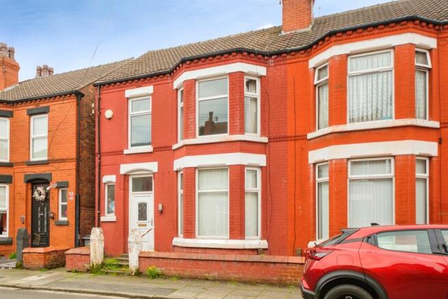 3 bed property, in Kimberley Road, £130,000