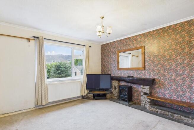 2 bed property, in 74 Rusland Park, £195,000