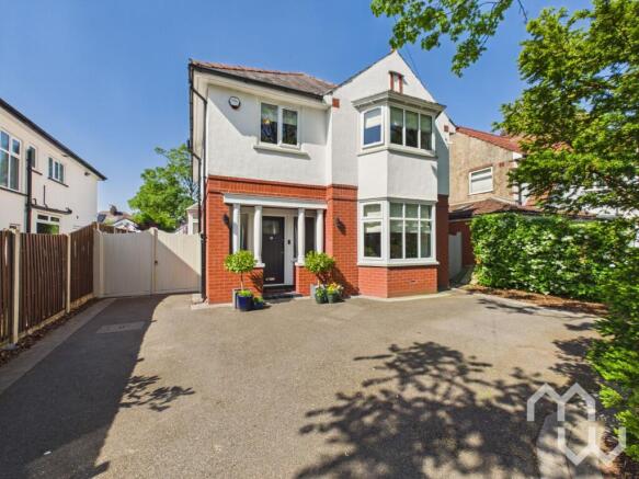 5 bed property, in Kingsway, £650,000