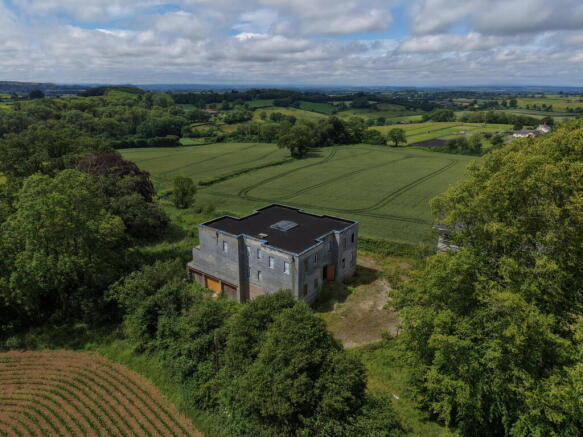 5 bed property, in Wincanton BA9, £750,000