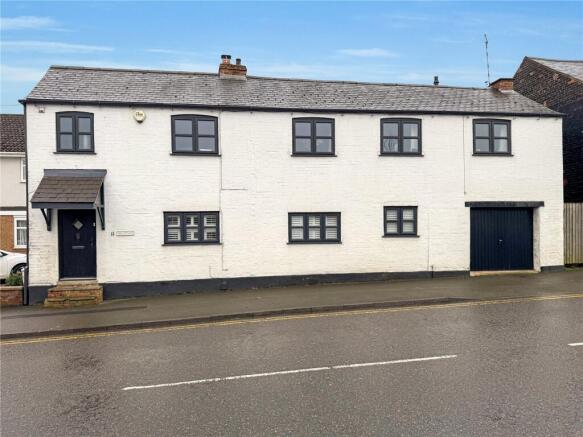 3 bed property, in Moat Street, £400,000