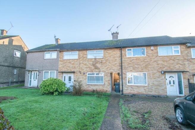 3 bed property, in Julian Road, £175,000
