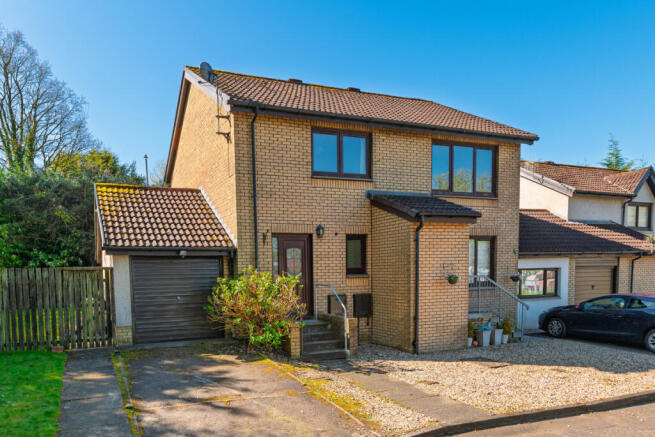 2 bed property, in Wellmeadow Green, £205,000
