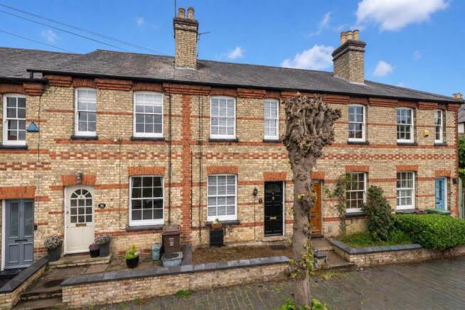 2 bed property, in Oster Street, £580,000