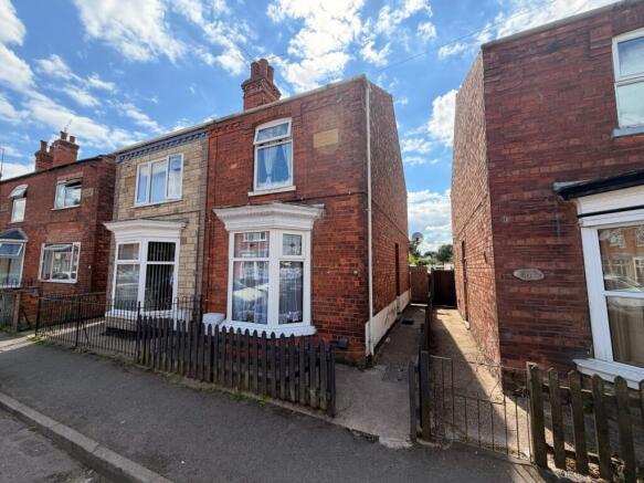 3 bed property, in Orchard Street, £65,000