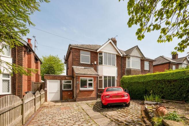 3 bed property, in Southport Road, £280,000