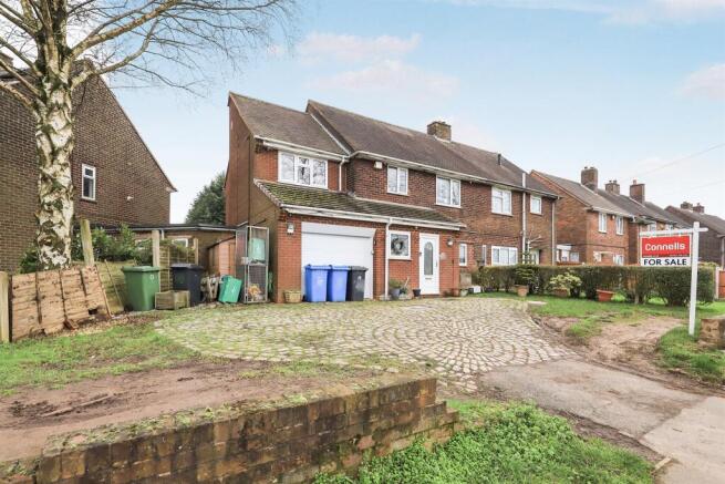 5 bed property, in Brownshore Lane, £295,000
