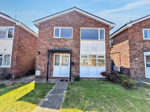 3 bed property, in South Garden, £200,000