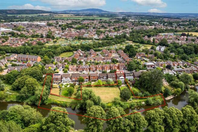 4 bed property, in Underdale Road, £1,100,000