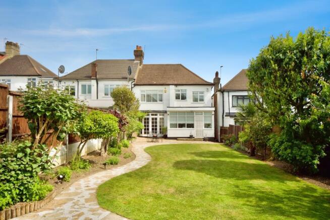 4 bed property, in Osidge Lane, £1,000,000
