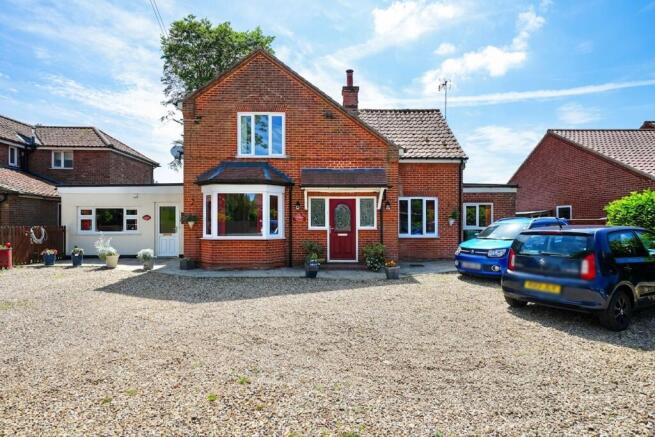 4 bed property, in Cromer Road, £525,000