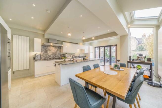4 bed property, in Norfolk House Road, £1,395,000