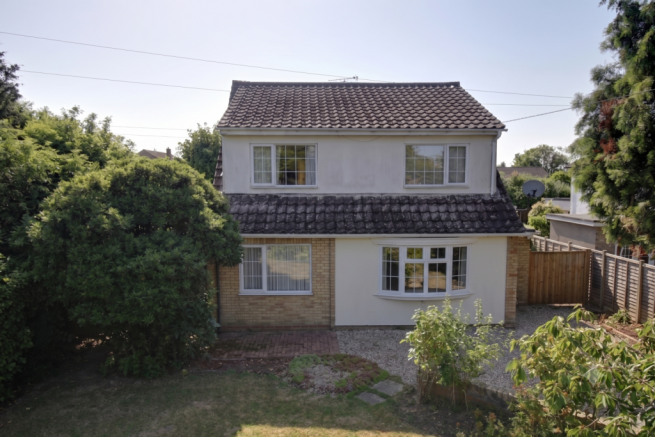4 bed property, in Tilkey Road, £650,000