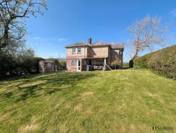 4 bed property, in Rowlands Lane, £350,000