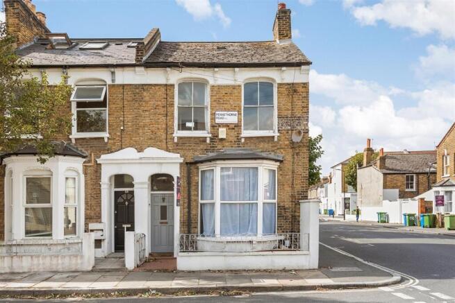 4 bed property, in Pennethorne Road, £750,000