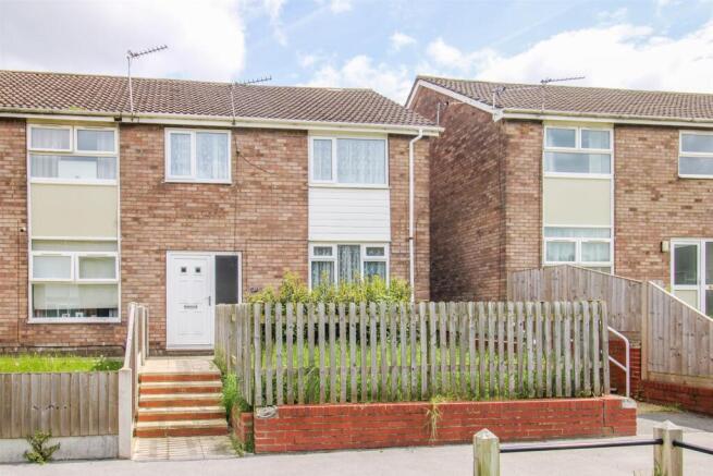3 bed property, in Esther Grove, £110,000