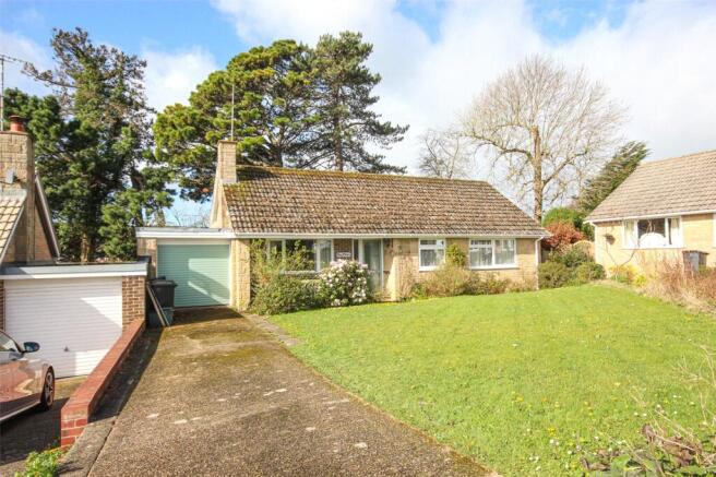 3 bed property, in Fairfield Park, £495,000