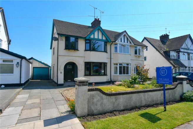 3 bed property, in Manor Road, £335,000