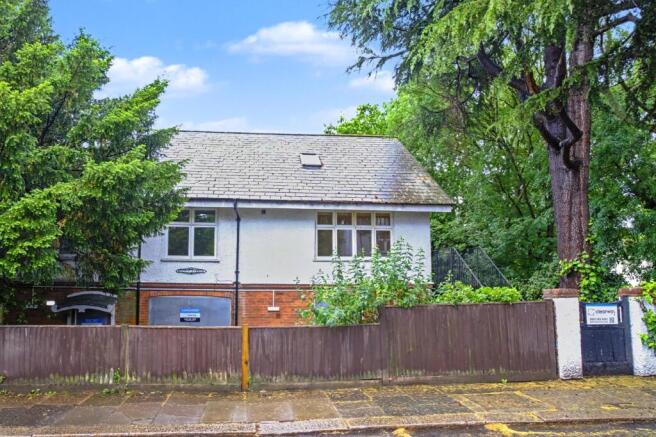 Land, in Brent Road, £850,000
