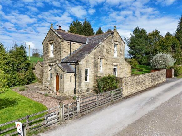 4 bed property, in Winterburn, £739,950