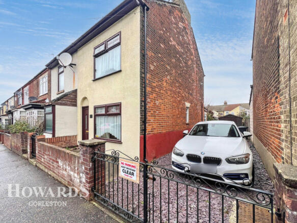 3 bed property, in Trafalgar Road West, £155,000