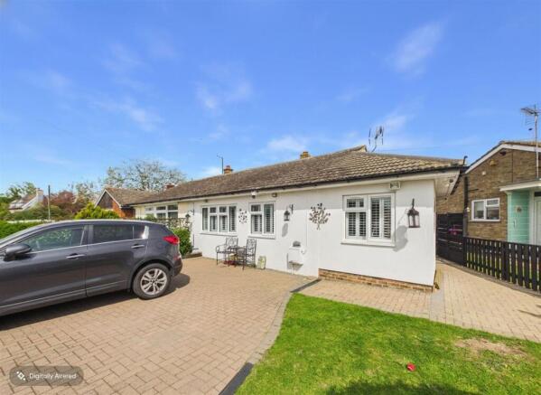 3 bed property, in Teal Close, £350,000