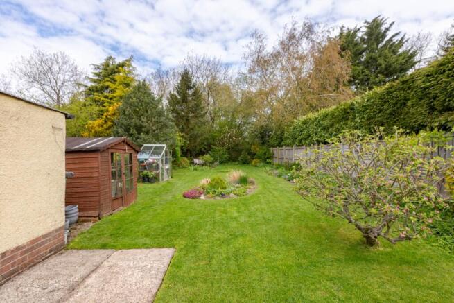 2 bed property, in Scurragh Lane, £367,000