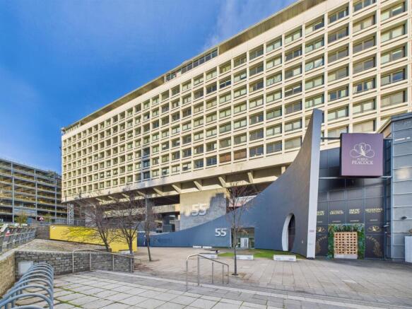 1 bed property, in 55 Degrees North, £100,000