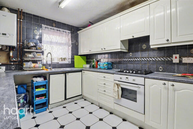 3 bed property, in Hibbert Street, £315,000