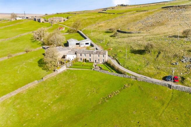 5 bed property, in Low Seal House, £895,000