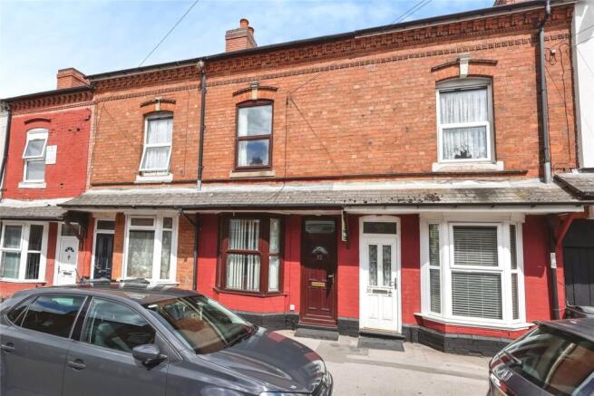 3 bed property, in Endicott Road, £190,000