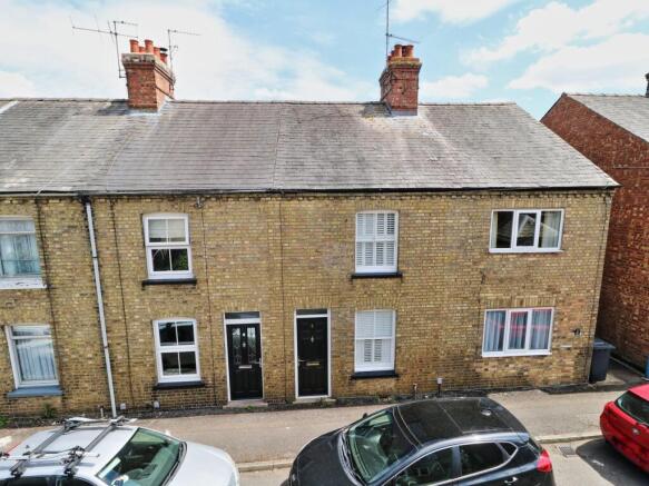 2 bed property, in Buckley Road, £260,000