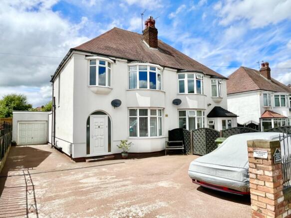 3 bed property, in Stafford Road, £320,000