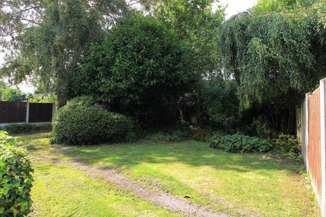 3 bed property, in Ashtree Road, £240,000