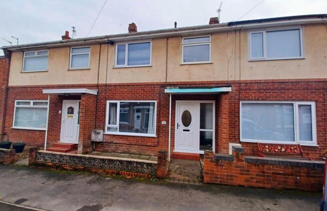 3 bed property, in Queens Road, £99,995