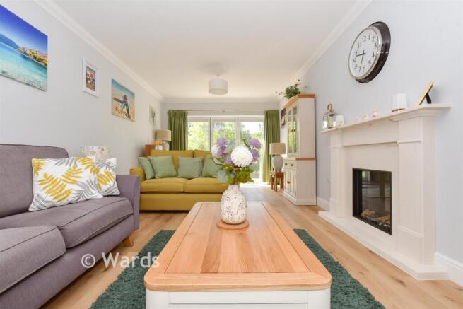 4 bed property, in St. Crispin Close, £600,000