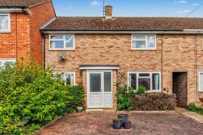 3 bed property, in Pittway Avenue, £290,000