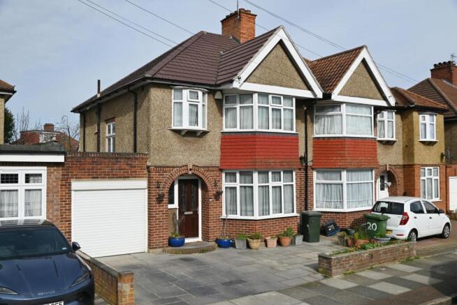 3 bed property, in Constance Road, £779,950