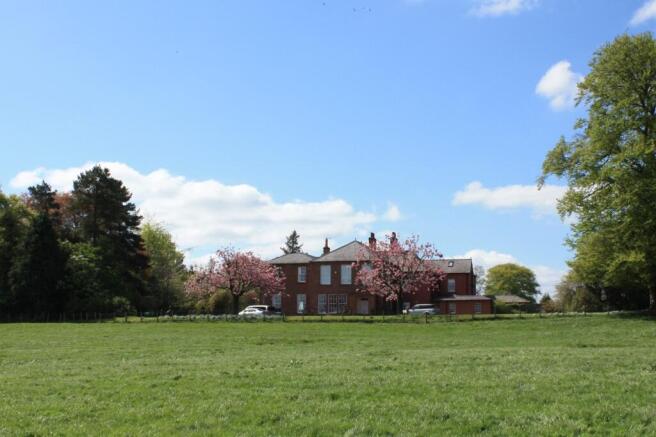 7 bed property, in Broomrigg Mansion House, £850,000