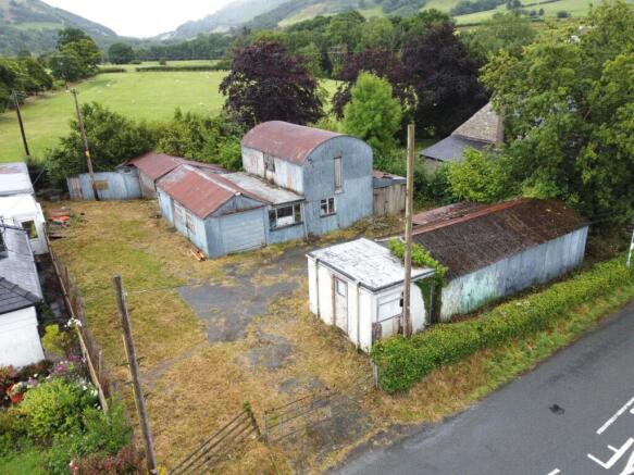 Studio, in Adj To The Glyn, £160,000
