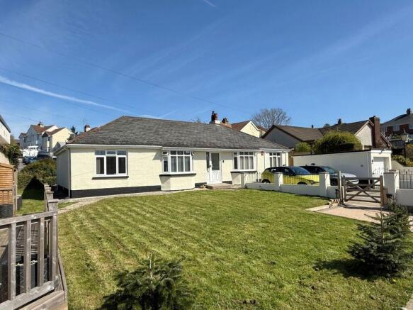 4 bed property, in Willake Road, £455,000