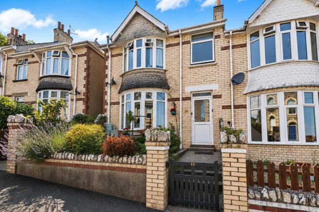 3 bed property, in Lamb Park, £235,000