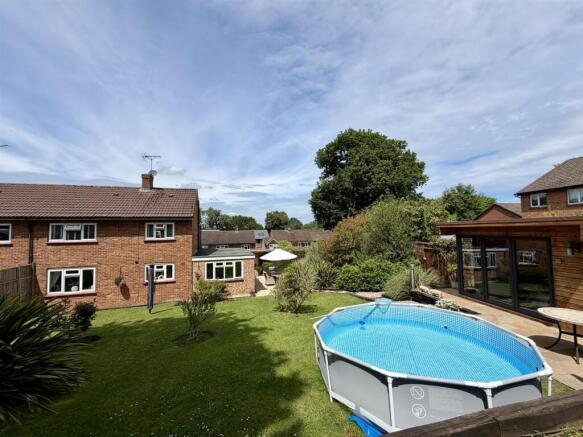 3 bed property, in Great Goodwin Drive, £595,000