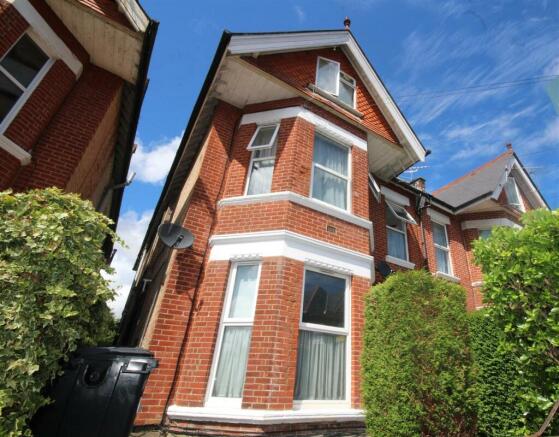 6 bed property, in Donoughmore Road, £545,000