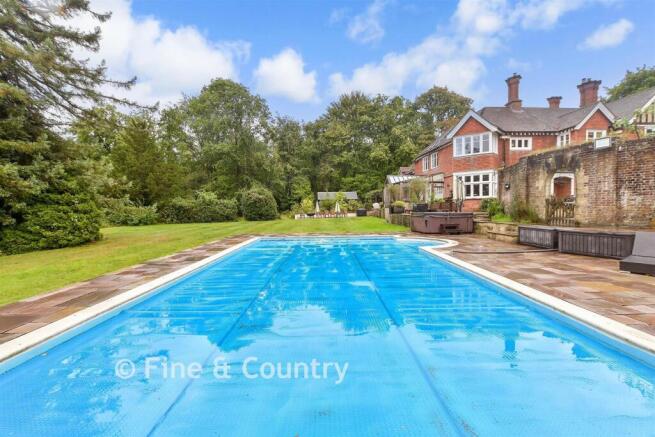 5 bed property, in Ashurst Road, £2,000,000