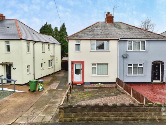 3 bed property, in Mount Road, £160,000