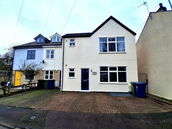 5 bed property, in Primrose Street, £695,000
