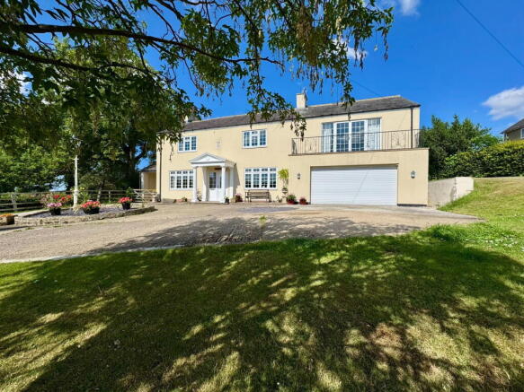 4 bed property, in Ingleby Greenhow, £795,000