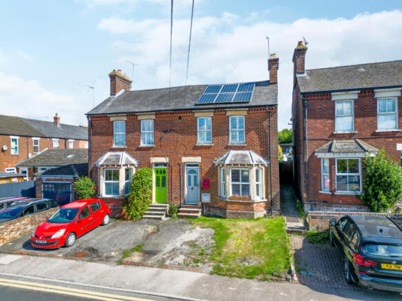 3 bed property, in Wingrave Road, £550,000